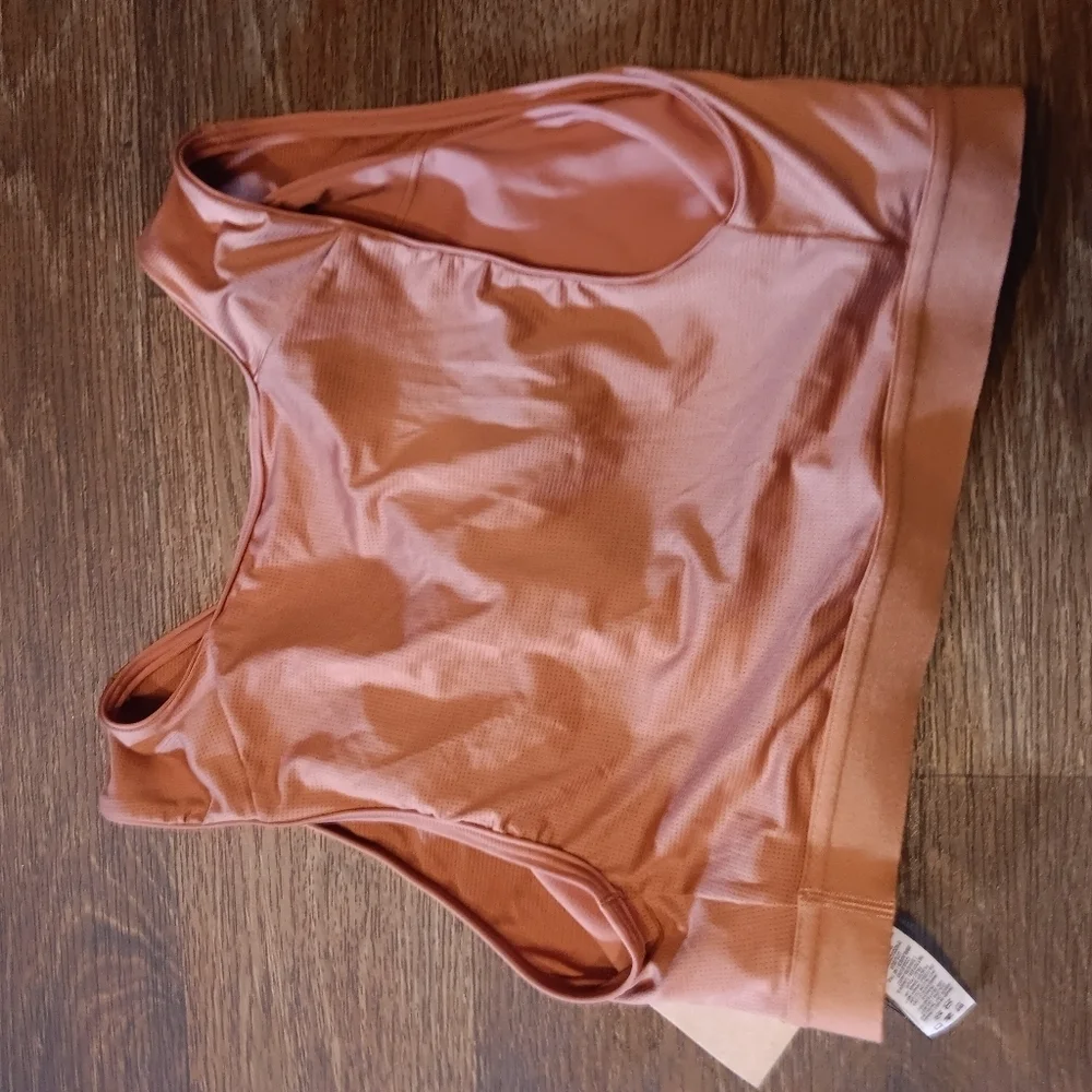 Nike Women's Copper Crop Top Sz M New